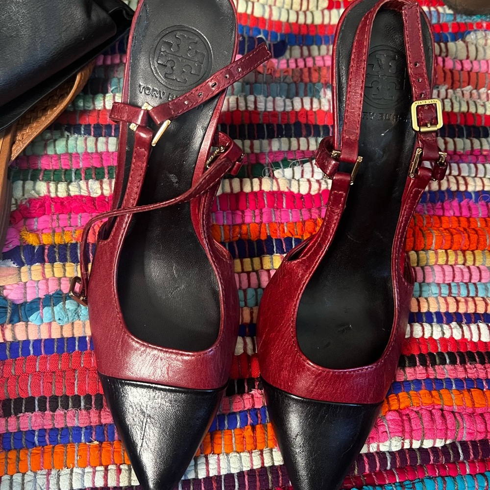 Tory Burch closed toe sling backs 9.5